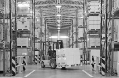 Surveillance des espaces de stockage dans les magasins